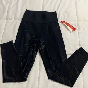 Black Shiny Leggings